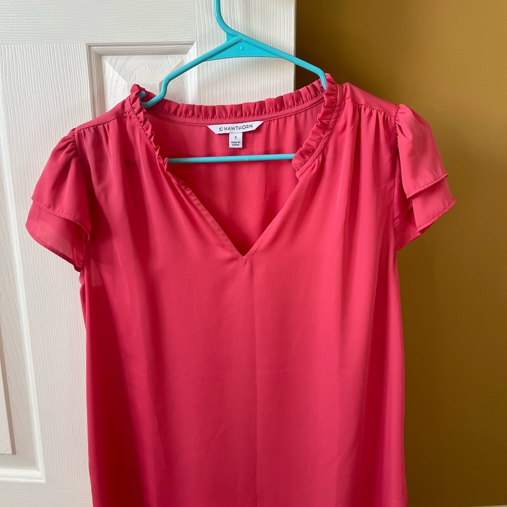 41 Hawthorn Coral Ruffle Sleeve Blouse